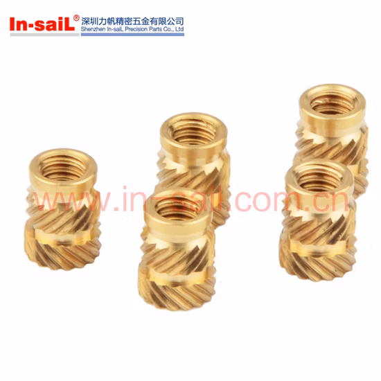 Installierte Gewindeeinsatzmutter für thermoplastisches Material